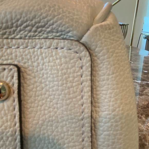 BEAUTIFUL DOONEY TOTE & SILK SCARF! - Picture 7 of 11